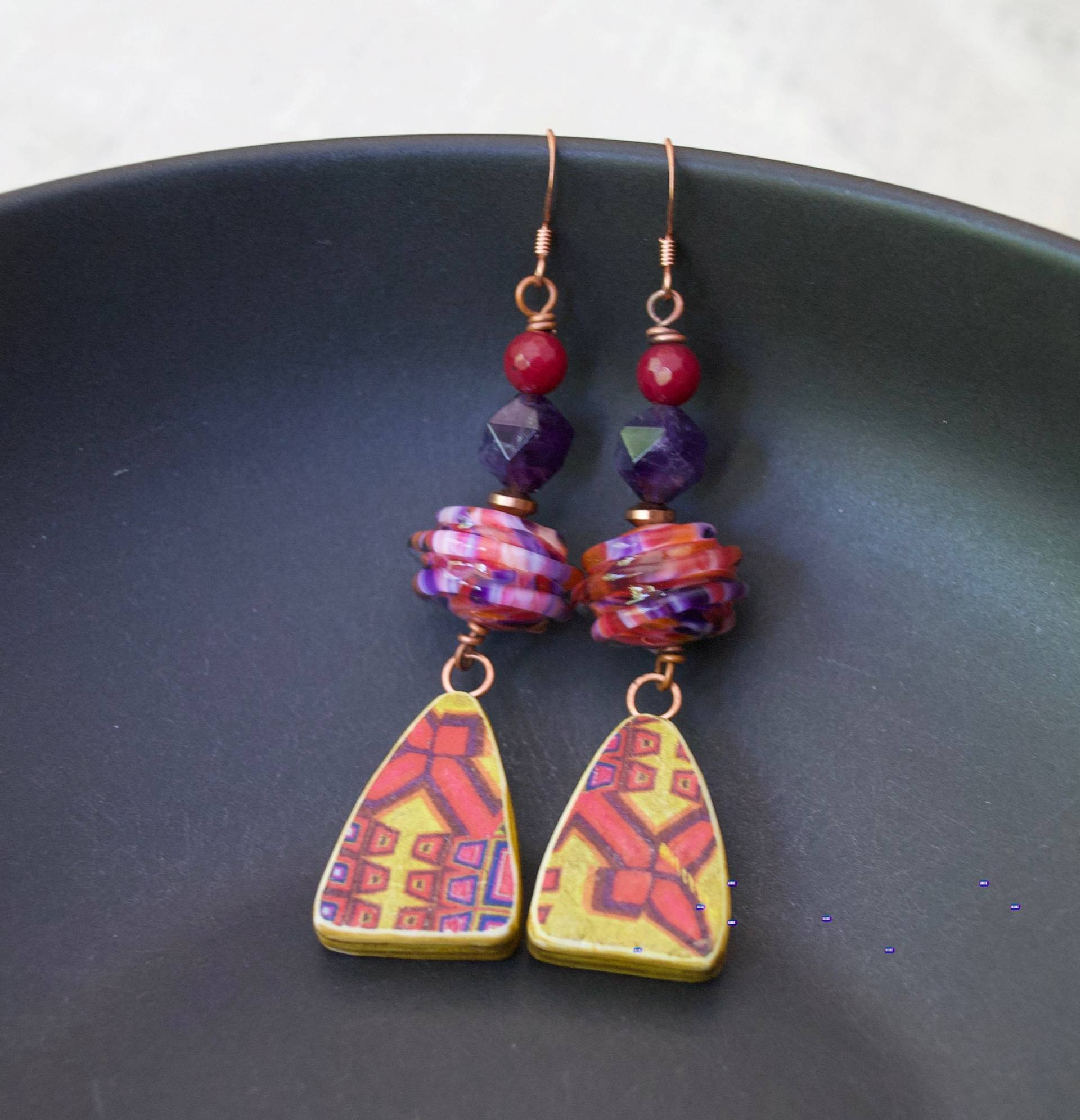 Funky Pink Abstrakte Ohrringe, Gelbe Polymer Clay Glasperlen Ooak Amethyst Nugget, Modern Urban Funky Pink Abstrakte Ohrringe, Gelbe Polymer Clay Glasperlen Ooak Amethyst Nugget, Modern Urban von bstrung