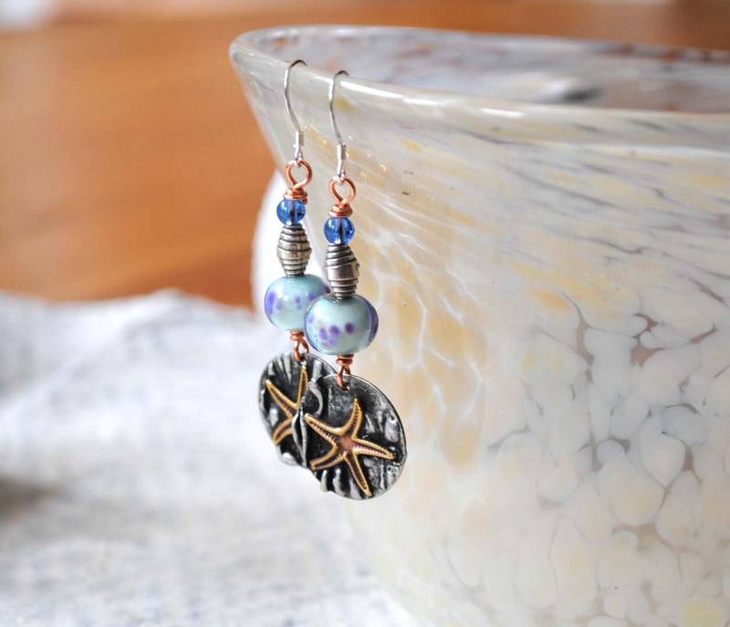 Seestern Ohrringe, Gestempelte Löt Lampwork Glas Perlen Strand Resort Seeleben Schmuck, Blaue Maritime Ohrringe Seestern Ohrringe, Gestempelte Löt Lampwork Glas Perlen Strand Resort Seeleben Schmuck, Blaue Maritime Ohrringe von bstrung