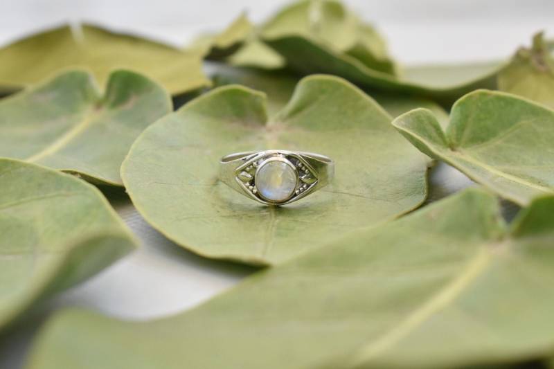 Regenbogen Mondstein Ring Sterling Silber Boho Statement Schmuck von buddhasilverdesign