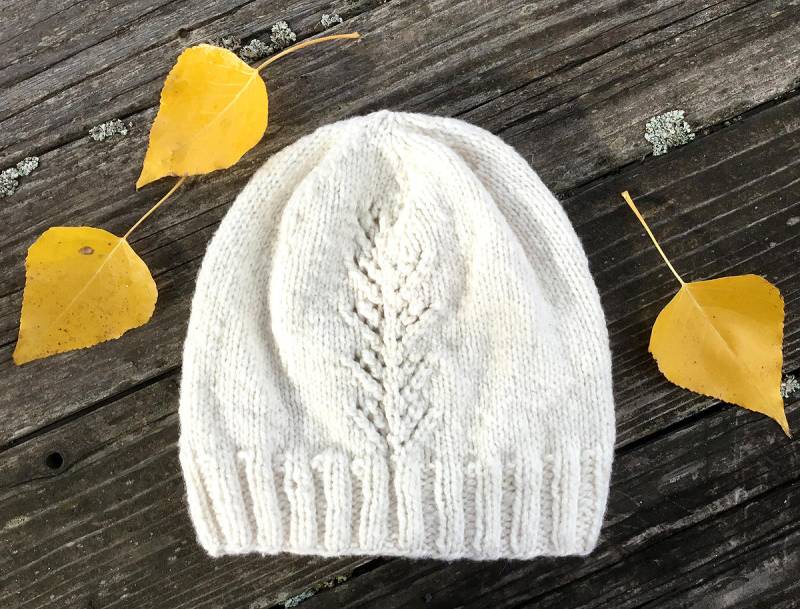Spitze Beanie Mütze Hand Gestrickt Biogarn Natur von buffalogirls