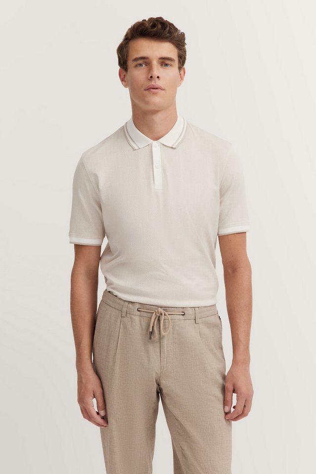 bugatti Poloshirt mit körpernaher Passform bugatti Poloshirt mit körpernaher Passform von bugatti