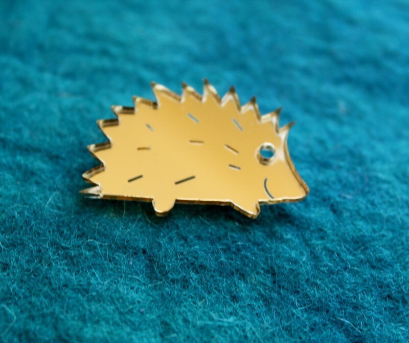 Igel Brosche, Plexiglas Pin, Lasercut Acryl, Geschenke Unter 25 Igel Brosche, Plexiglas Pin, Lasercut Acryl, Geschenke Unter 25 von bugga