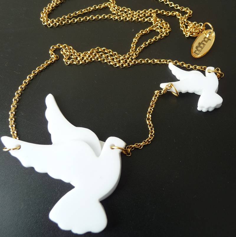 Weiße Piegons Halskette, Plexiglas Vögel, Laser Cut Acryl, Geschenke Unter 25 Weiße Piegons Halskette, Plexiglas Vögel, Laser Cut Acryl, Geschenke Unter 25 von bugga