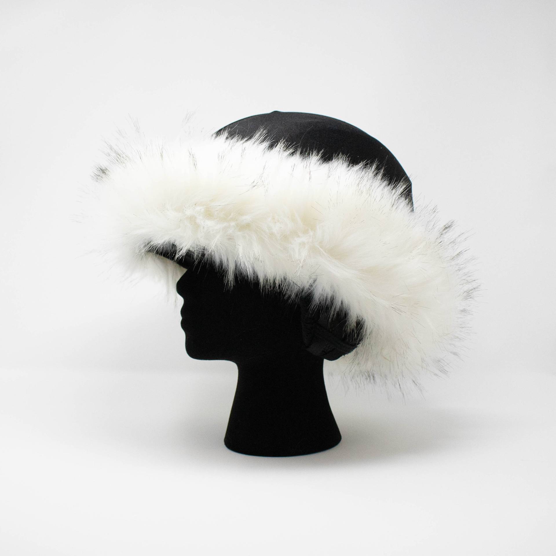 Kunstpelz Schneeweiß Skihelm Überzug Burrfur Kunstpelz Schneeweiß Skihelm Überzug Burrfur von burrfur