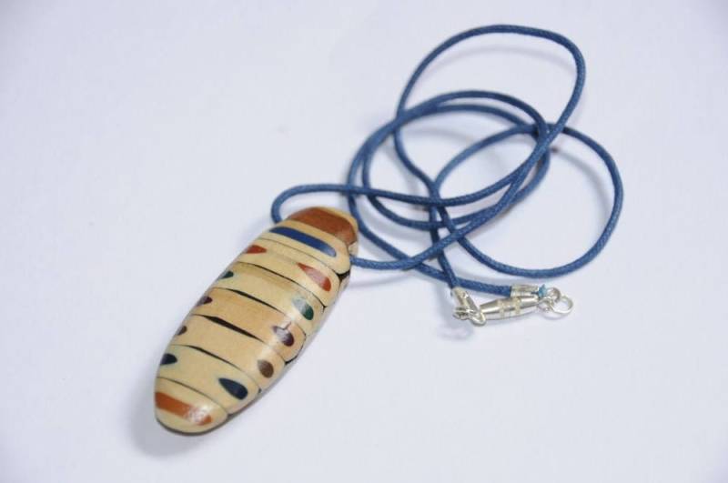 Färbung Bleistift Halskette Färbung Bleistift Halskette von butnotasweknowit