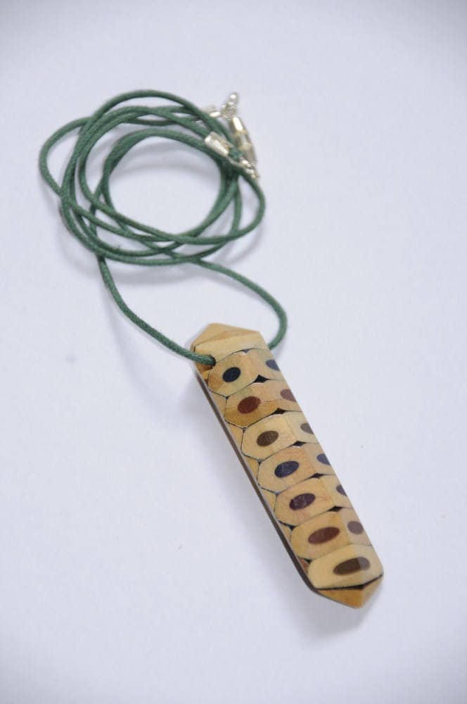 Färbung Bleistift Halskette Färbung Bleistift Halskette von butnotasweknowit