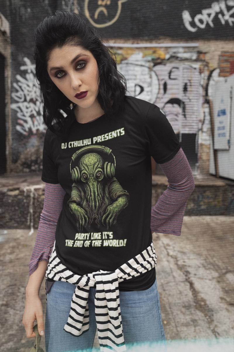 Dj Cthulhu Präsentiert Party Like It's The End Of World/Damen Premium Shirt Halloween-Party-Shirt Dj Cthulhu Präsentiert Party Like It's The End Of World/Damen Premium Shirt Halloween-Party-Shirt von buyai