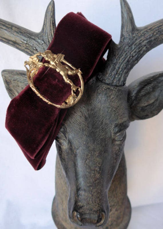Handgemachte Reiche Bordeaux Samt Und Messing Filigrane Schnalle Mit Engel Kopfschmuck, Stirnband Fascinator Handgemachte Reiche Bordeaux Samt Und Messing Filigrane Schnalle Mit Engel Kopfschmuck, Stirnband Fascinator von buydanusha