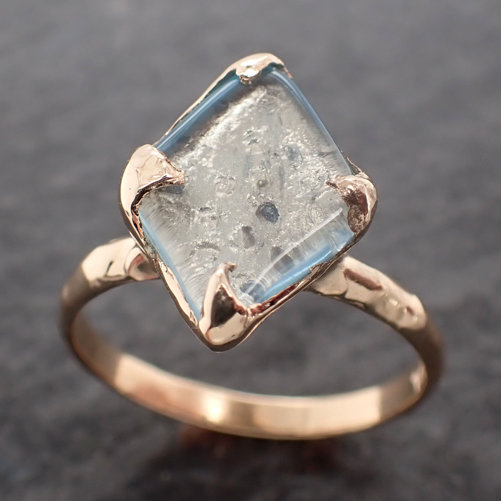 Aquamarin Getrommelter Gelbgold Solitär Edelstein Ring 2669 von byAngeline