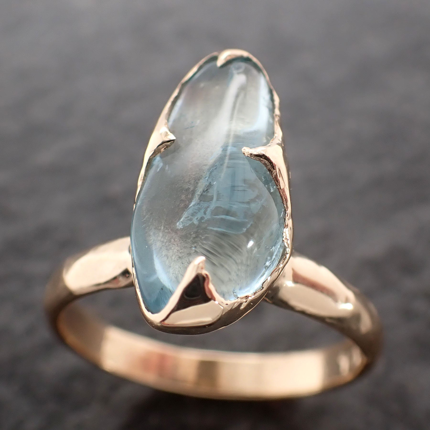 Aquamarin Getrommelter Gelbgold Solitär Edelstein Ring 2684 von byAngeline