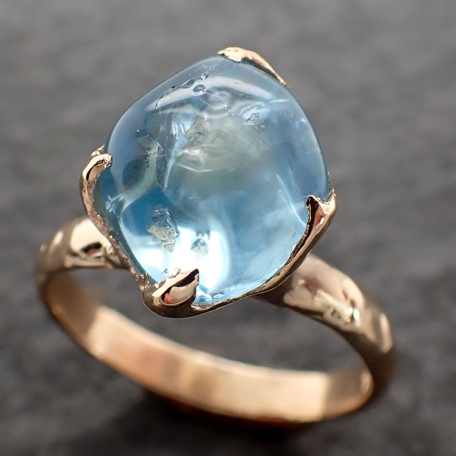 Aquamarin Getrommelter Gelbgold Solitär Edelstein Ring 2685 von byAngeline