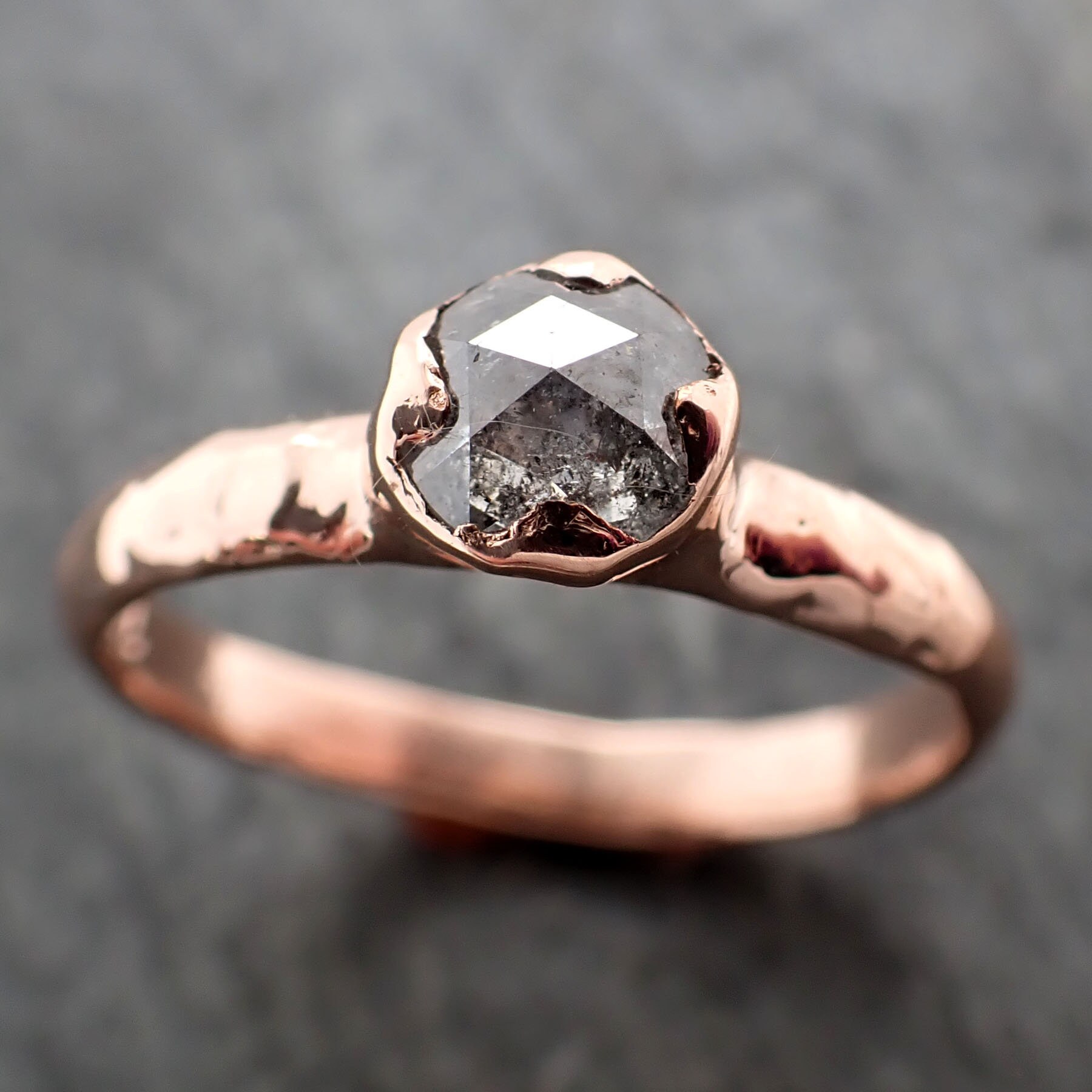 Facettierter Fancy Cut Salz Und Pfeffer Diamant Solitär Verlobungsring 14K Rose Gold Ehering 2911 von byAngeline