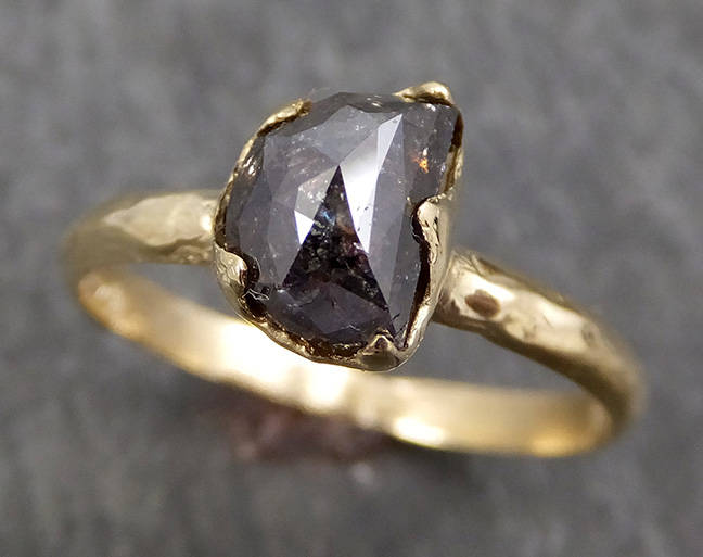 Facettierter Salz Und Pfeffer Halbmond Diamant Verlobung 14K Gelbgold Solitär Ehering Ring Byangeline 0611 von byAngeline