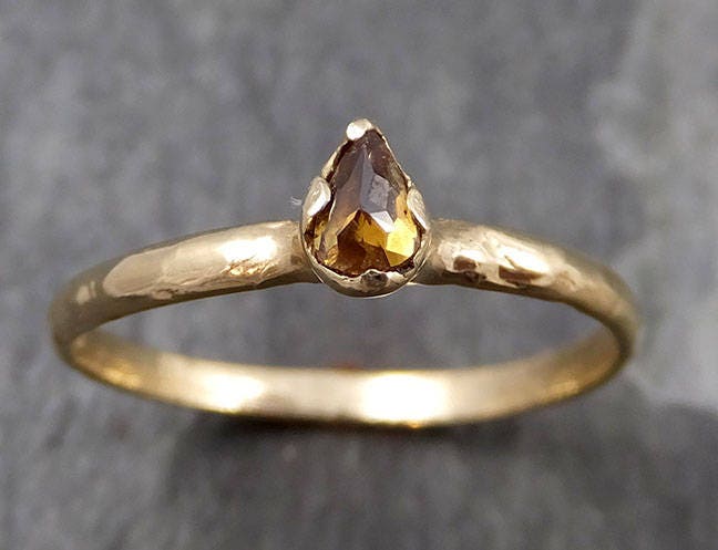 Fancy Cut Cognac Diamant Solitär Zierlicher Verlobungsring 14K Gelbgold Ehering Byangeline 0808 von byAngeline