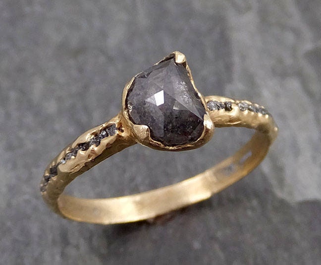 Echter Halbmond Salz Und Pfeffer Diamant Verlobungsring | Massives 585Er Gelbgold Handarbeit Von Angeline 0870 von byAngeline