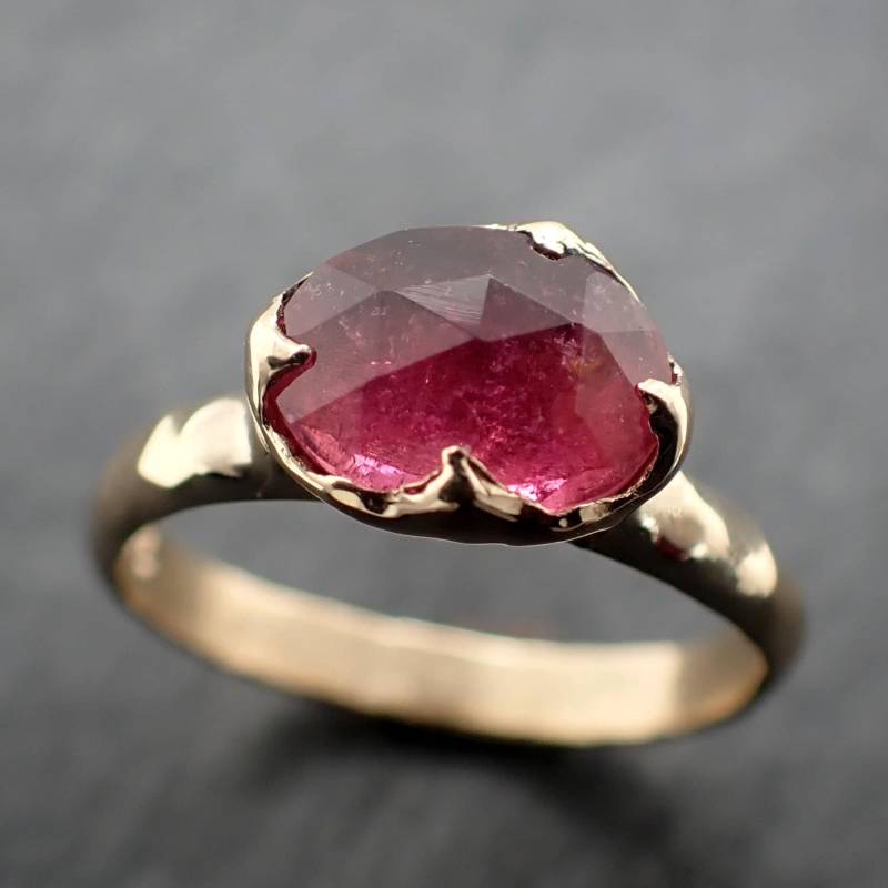 Fancy Cut Pink Turmalin Gold Ring Edelstein Solitär Aus Recyceltem 585Er Gelbgold 3316 von byAngeline