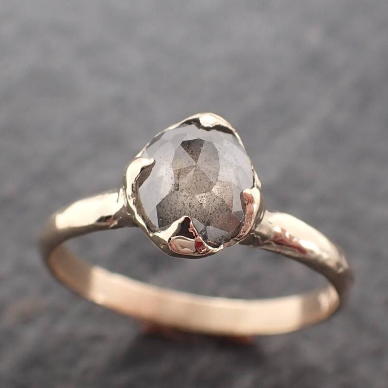 Salz Und Pfeffer Diamant Solitär 14K Gelbgold Verlobungsring von byAngeline