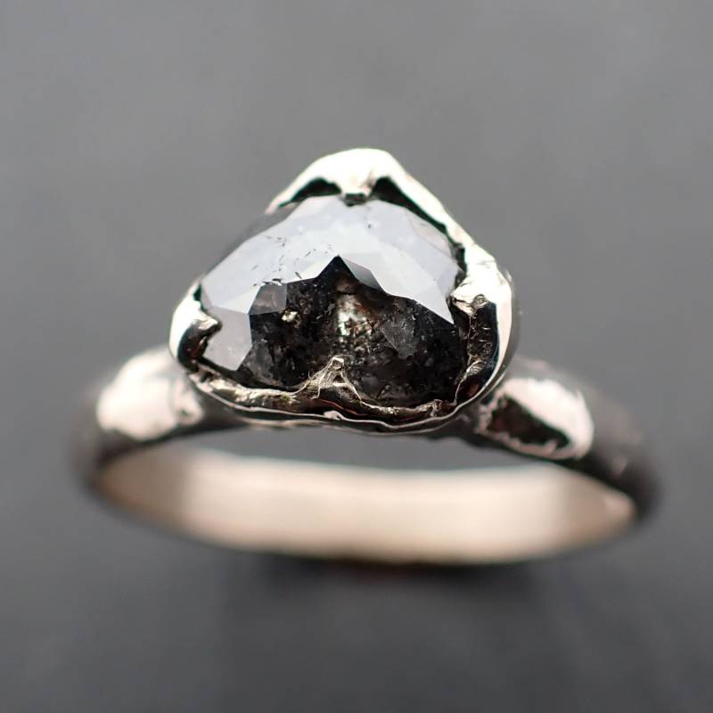 Fancy Cut Salz Und Pfeffer Diamant Solitär Verlobung 14K Weißgold Ehering 3439 von byAngeline