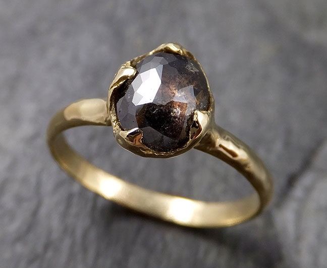 Fancy Cut Salz Und Pfeffer Diamant Solitär Verlobung 18K Gelbgold Ehering Ring Byangeline 1402 von byAngeline
