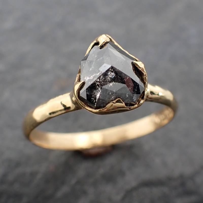 Salz Und Pfeffer Diamant Solitär Ring 750 Gelbgold Handgemachte Verlobung Von Angeline 2418 von byAngeline