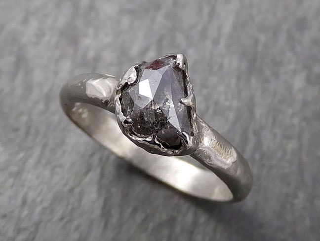 Fancy Cut Salz Und Pfeffer Diamant Solitär Verlobungsring 14K Weißgold Ehering 1657 Angelline von byAngeline