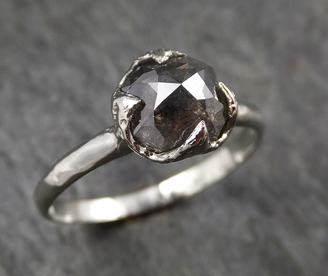 Fancy Cut Salz Und Pfeffer Diamant Solitär Verlobungsring 18K Weißgold Ehering 1353 von byAngeline