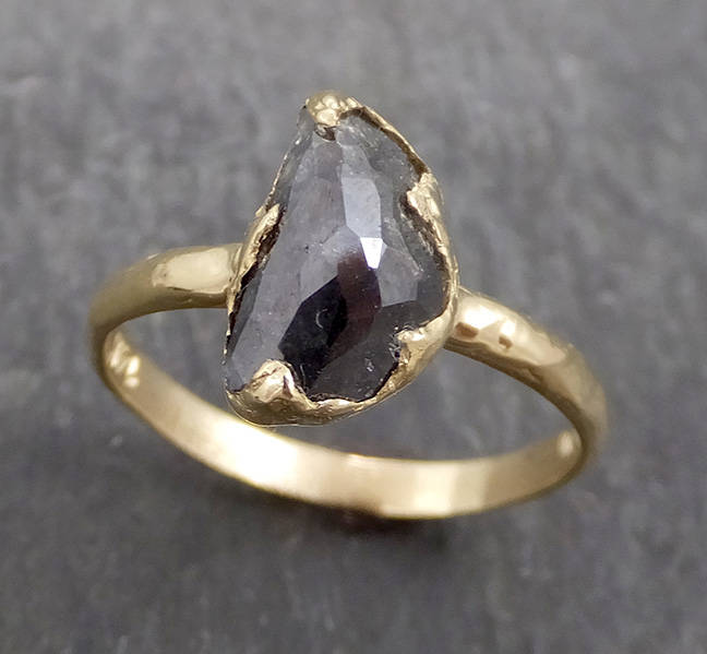 Fancy Cut Salz Und Pfeffer Halbmond Diamant Verlobung 14K Gold Solitär Ehering Byangeline 0654 von byAngeline