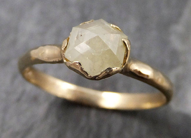 Fancy Cut Weißer Diamant Solitär Verlobungsring 14K Gelbgold Ehering Byangeline 0816 von byAngeline