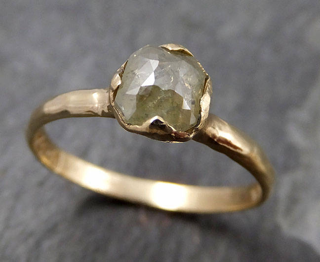 Fancy Cut Weißer Diamant Solitär Verlobungsring 14K Gelbgold Ehering Von Angeline 0815 von byAngeline