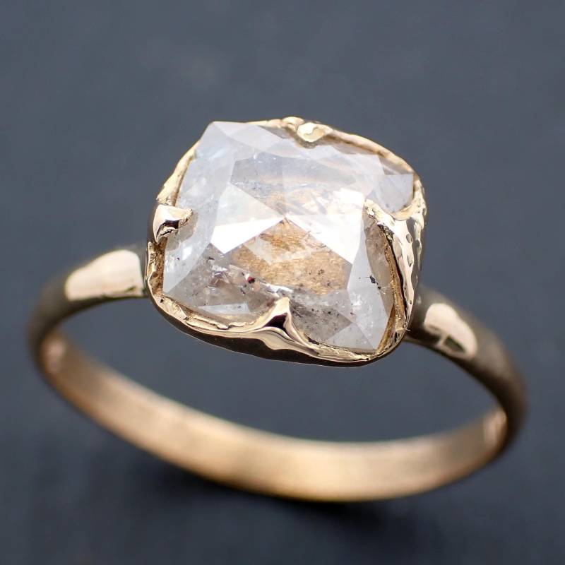 Fancy Cut Weißer Diamant Solitär Verlobungsring 18K Gelbgold 1350 Angelline von byAngeline