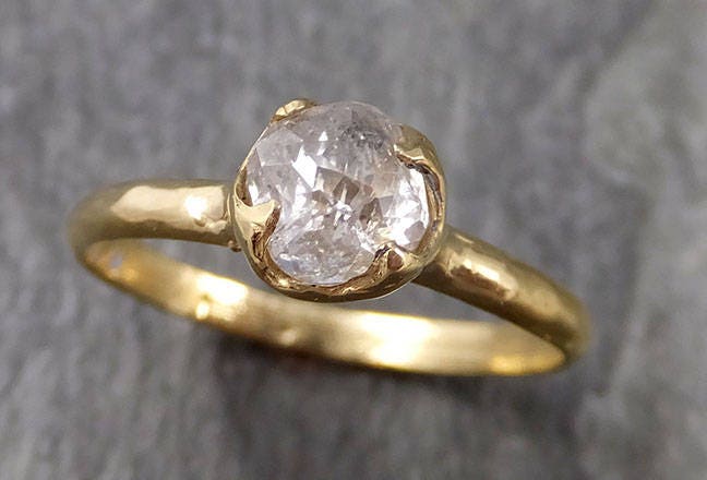 Fancy Cut Weißer Diamant Solitär Verlobungsring 18K Gelbgold Ehering 1032 Byangeline von byAngeline