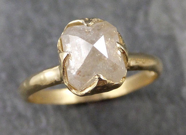 Fancy Cut Weißer Diamant Solitär Verlobungsring 18K Gelbgold Ehering 1057 Angelline von byAngeline