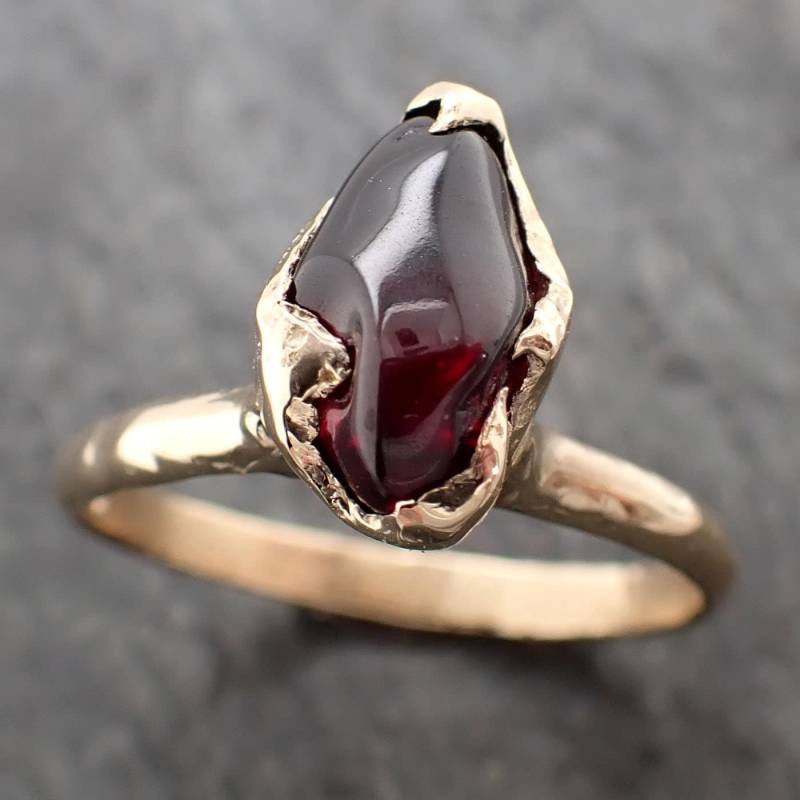Granat Getrommelter Weinrot 14K Gold Solitär Edelstein Ring 3263 von byAngeline