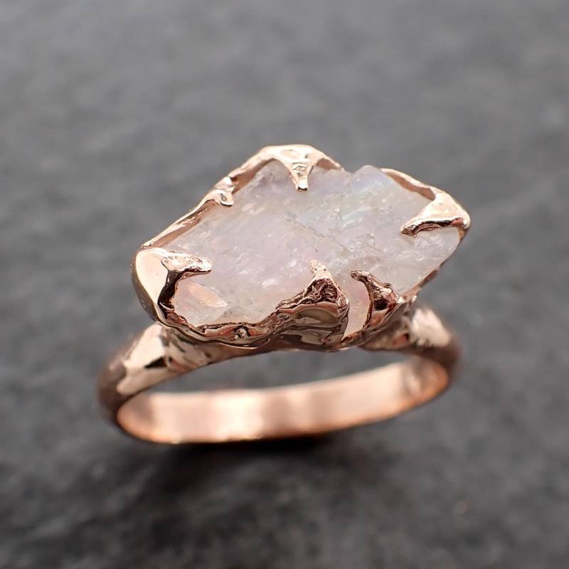 Roher Mondstein 14K Rose Gold Ring Edelstein Solitär Recyceltes Statement Cocktail 2546 von byAngeline