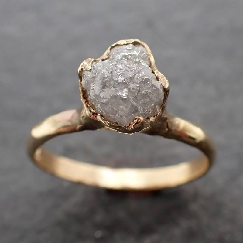 Rohdiamant Solitär Ring Ungeschliffener Diamant Aus Recyceltem 585Er Gold von byAngeline