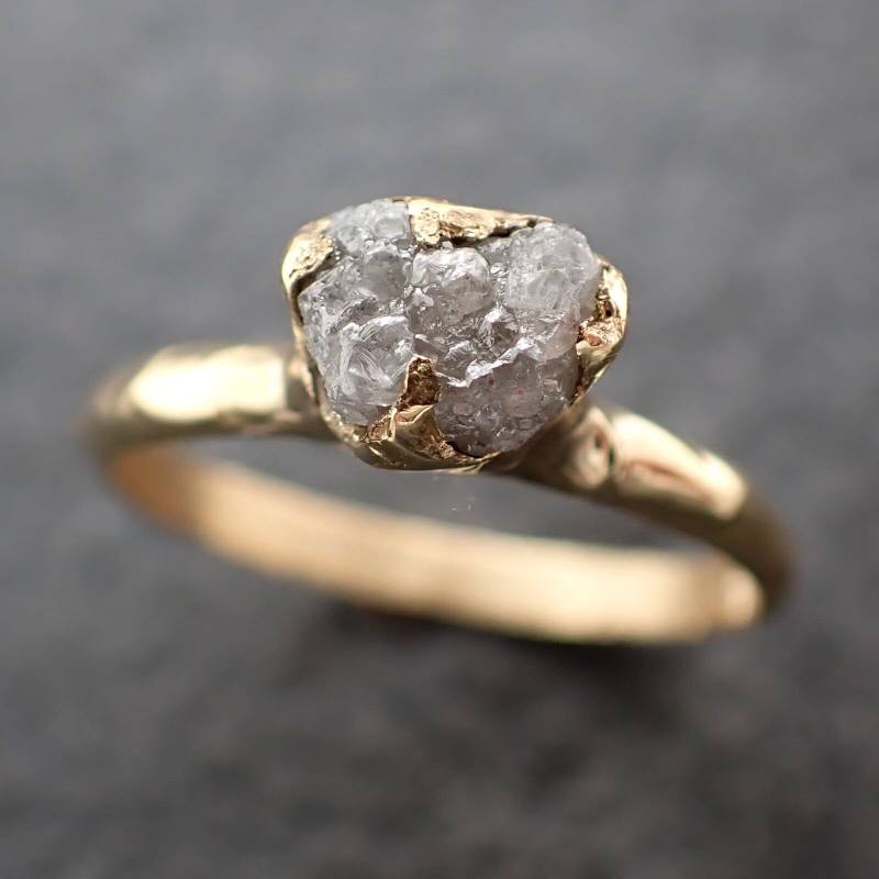 Rohdiamant Verlobungsring Ungeschliffener Solitär Aus Recyceltem 585Er Gold von byAngeline