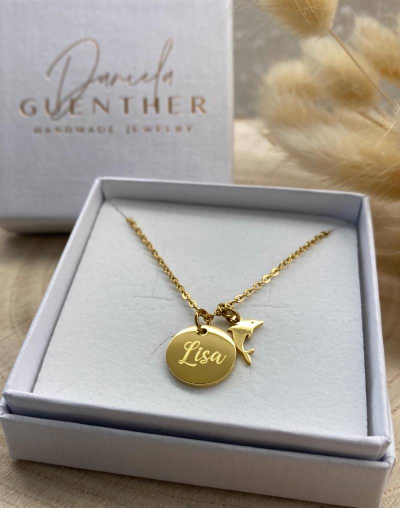 Personalisierte Kette Mit Delfin-Anhänger Gravur Edelstahl 13 Mm Silber, Gold, Roségold Glücksbringer, Lebensfreude & Herzenssymbol von byDanielaGuentherDE
