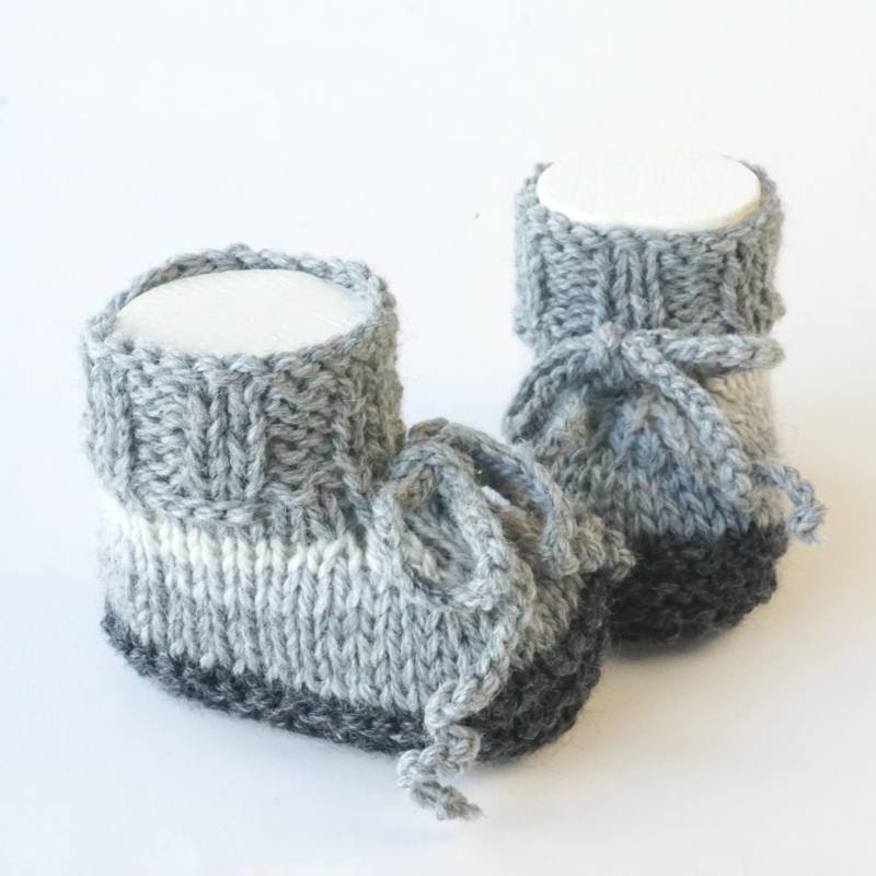 Babyschuhe Strickschuhe Baby Warme Wolle Natur Grau Hellgrau Herbst Winter Frühling 3-6 Monate von byEllyshop