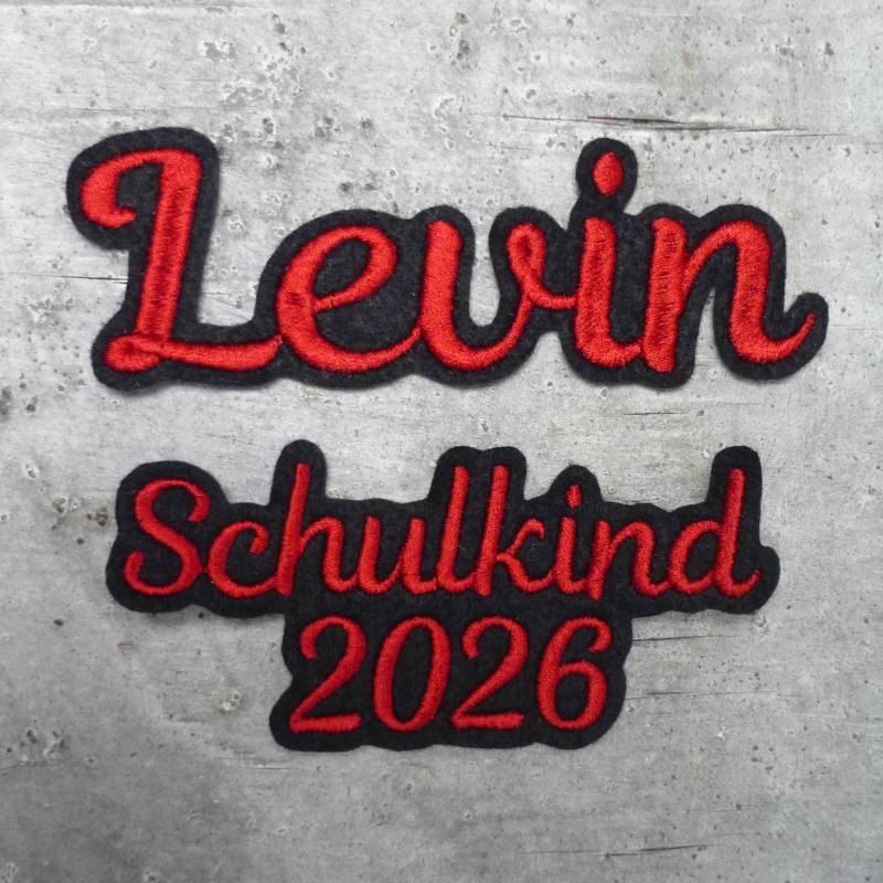 Set Große Namensapplikation + Schulkind 2026 | Schrift 1 Aufnäher/Applikation Schwarzer Filz Wunschname Farbauswahl Einschulung Schultüte Set Große Namensapplikation + Schulkind 2026 | Schrift 1 Aufnäher/Applikation Schwarzer Filz Wunschname Farbauswahl Einschulung Schultüte von byKikkine