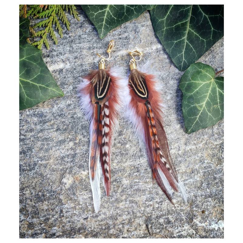 Boho Feder Ohrclips, Lange Federohrringe, Silber Festival Schmuck, Rot Braun Weiß Fed Ohrringe Hängend Federn, Frauen Federschmuck Creolen von bySantana