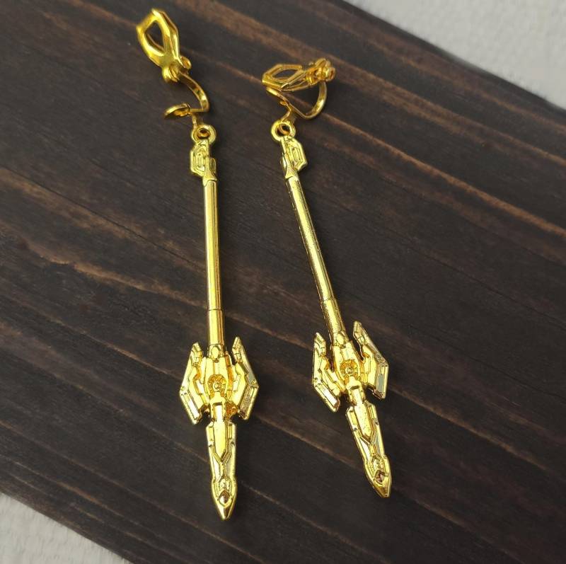Clip Auf Schwert Ohrringe, Sci-Fi Gold Morgenkeule Klinge Fantasy Waffe Schmuck, Lange Weltraum Dolch Axt Frauen Oder Männer Baumeln Messer Ohrringe von bySantana