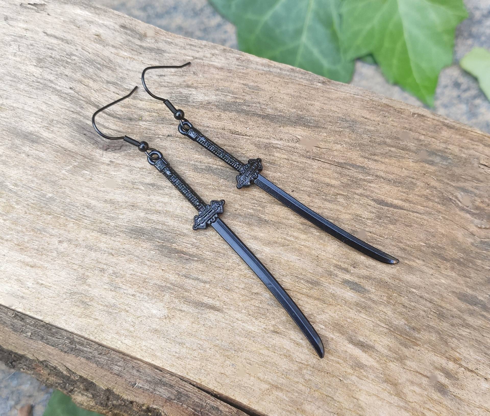 Schwarze Samurai-Schwert Ohrringe, Lange Klinge Dolch Cooler Waffenschmuck, Schrullig Frauen Oder Männer Baumeln Messer Ohrringe Geschenkidee von bySantana