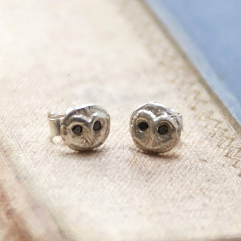 Barn Owl Ohrringe Mit Schwarzen Diamanten Barn Owl Ohrringe Mit Schwarzen Diamanten von byemilyjewellery