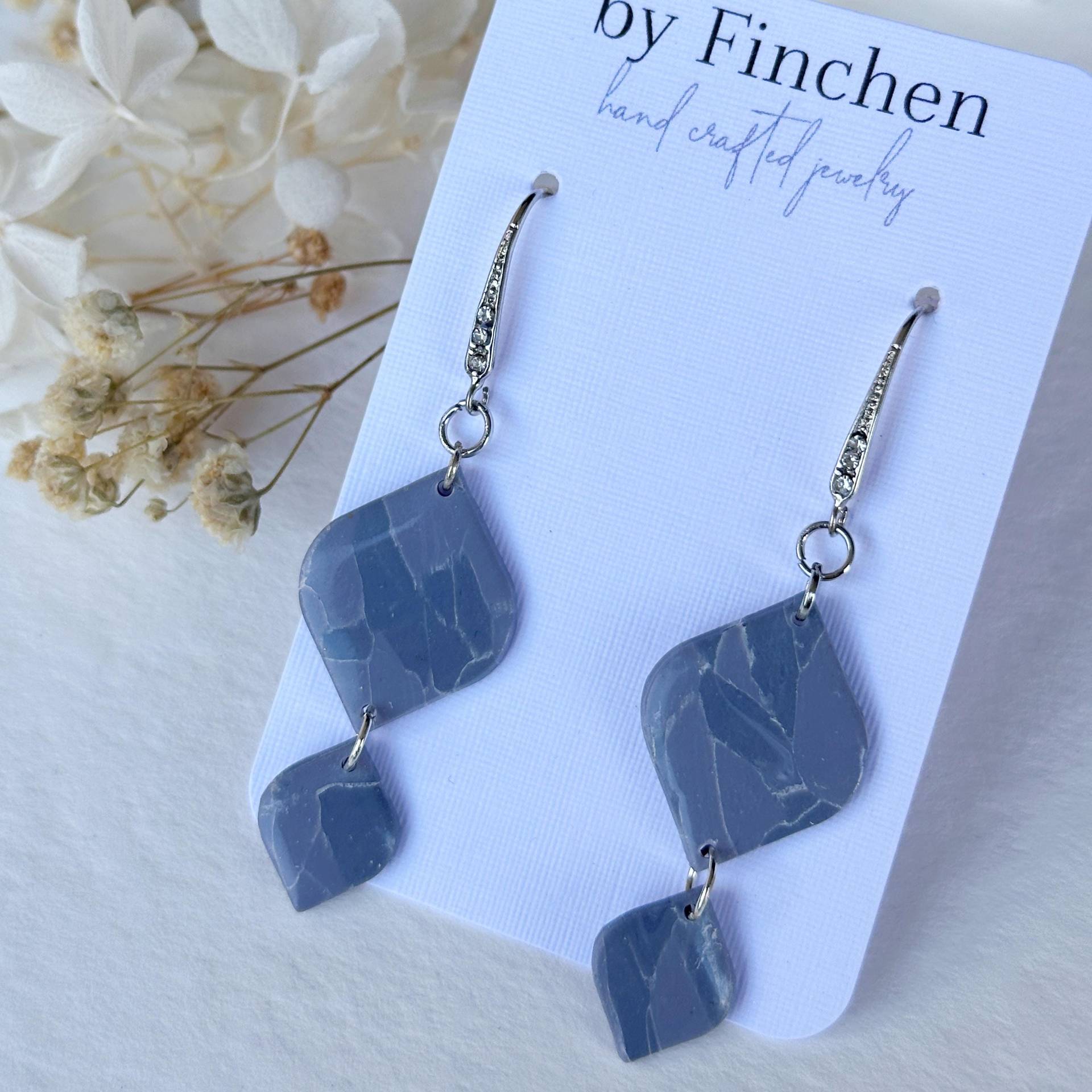 Ohrringe Aus Polymer Clay Im Edelstein-Look | Gold - Blau/Grau Ohrringe Aus Polymer Clay Im Edelstein-Look | Gold - Blau/Grau von byfinchen