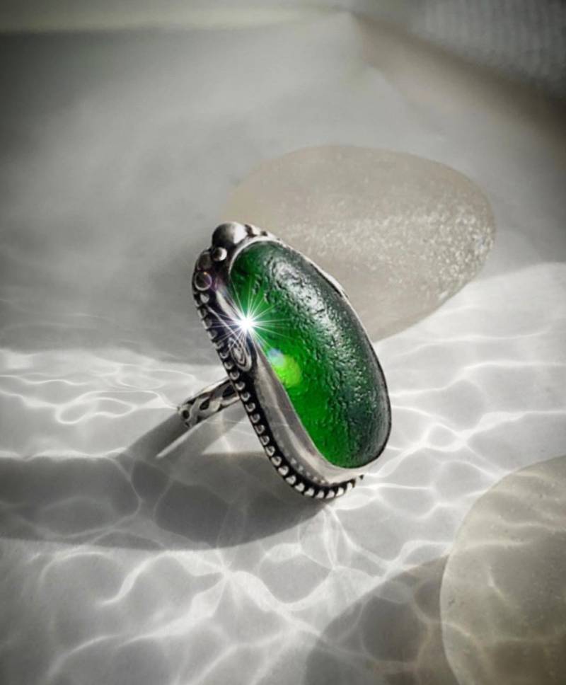 Grünes Seeglas Und Sterling Silber Ring Grünes Seeglas Und Sterling Silber Ring von bykitzy
