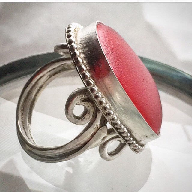 Maßanfertigung Auf Bestellung Glas Und Sterling Silber Statement Ring. Größe Bestellung. Wähle Nach Wahl Echtes Seeglas Andere Farben Maßanfertigung Auf Bestellung Glas Und Sterling Silber Statement Ring. Größe Bestellung. Wähle Nach Wahl Echtes Seeglas Andere Farben von bykitzy
