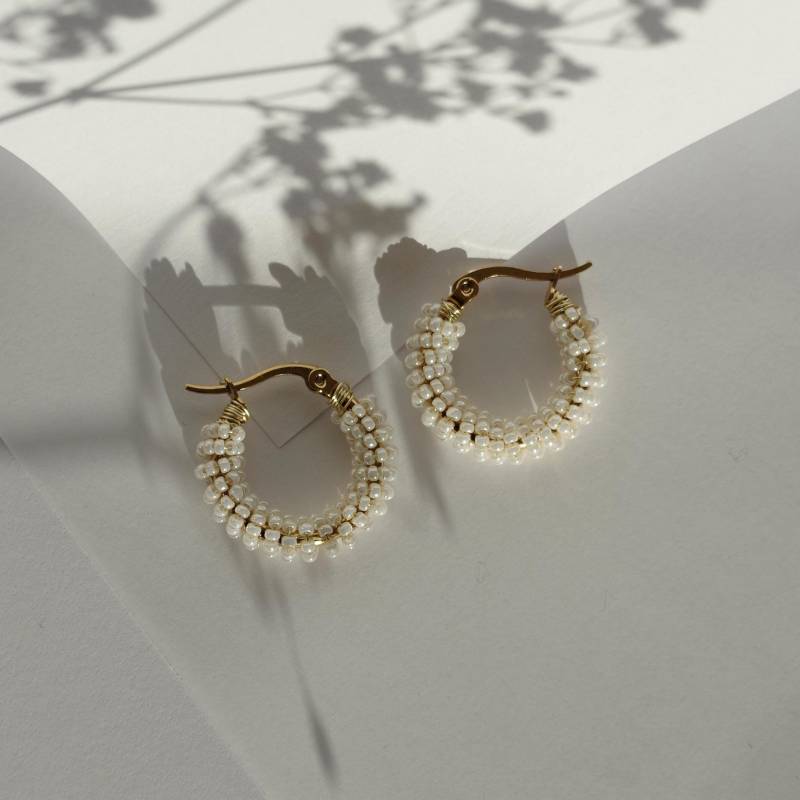 Perlenohrringe, Creme, Goldfarben/18K Vergoldet von byleojewelry