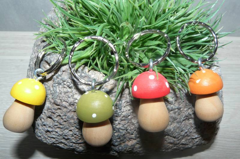 Herbstpilze Pilze Holzpilze Glücksbringer Anhänger Schlüsselanhänger von bylichterglanz