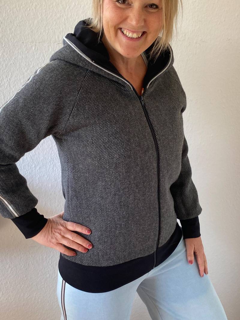 Bomberjacke Mit Kapuze von bymeLieblingsstuecke