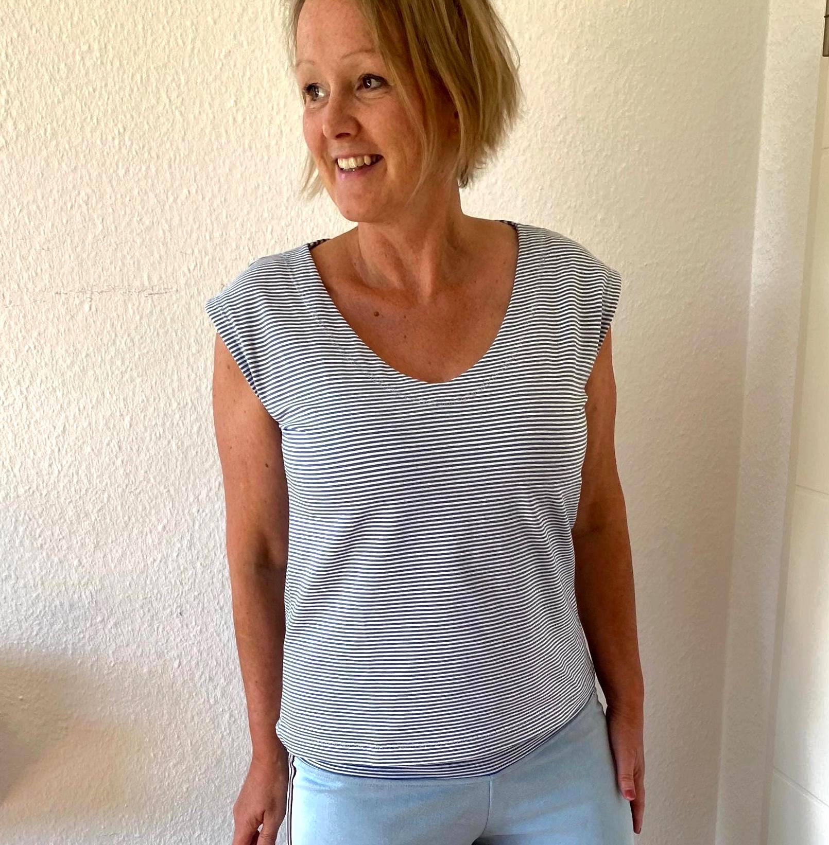 Gr. L, T-Shirt Ohne Bündchen von bymeLieblingsstuecke